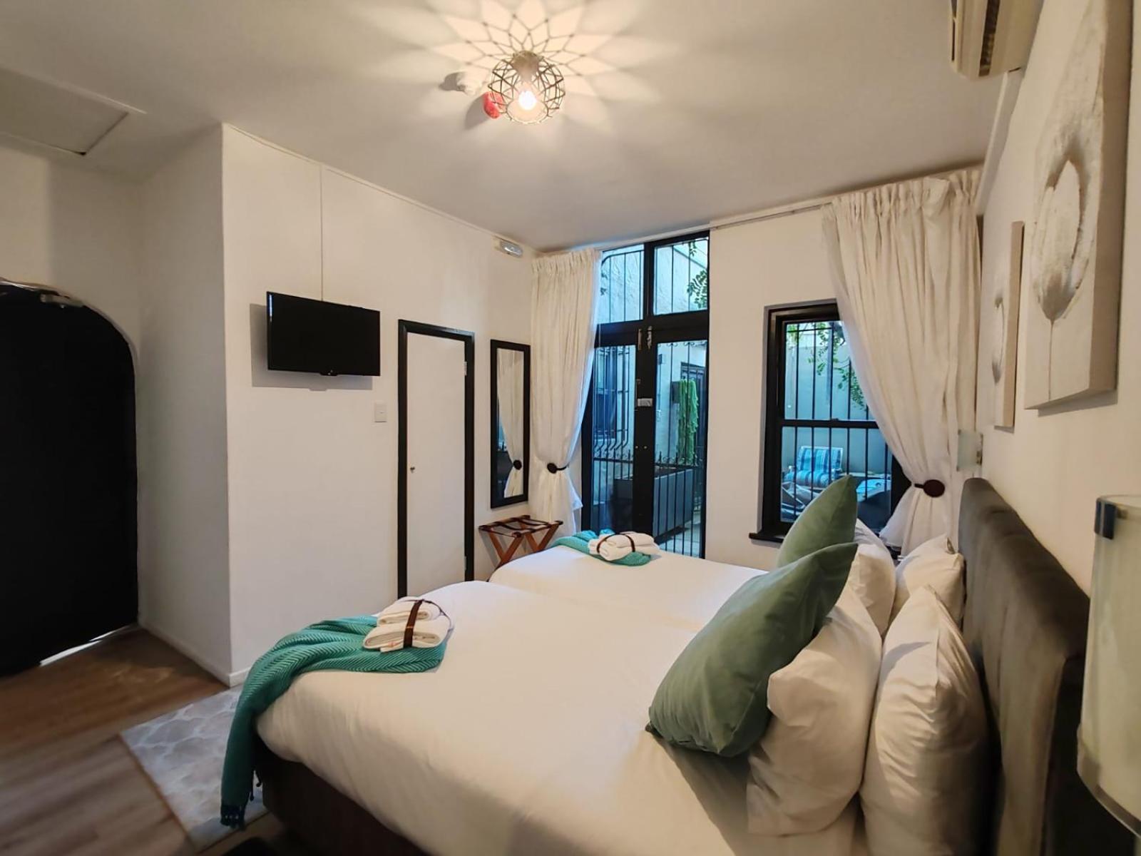 Point B -sustainable Solar Energy 4* Cape Town
