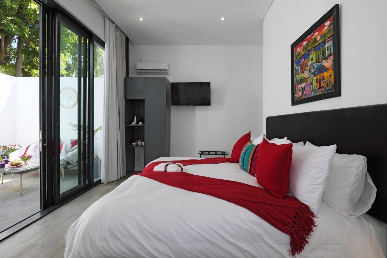 Point B -sustainable Solar Energy Guest house